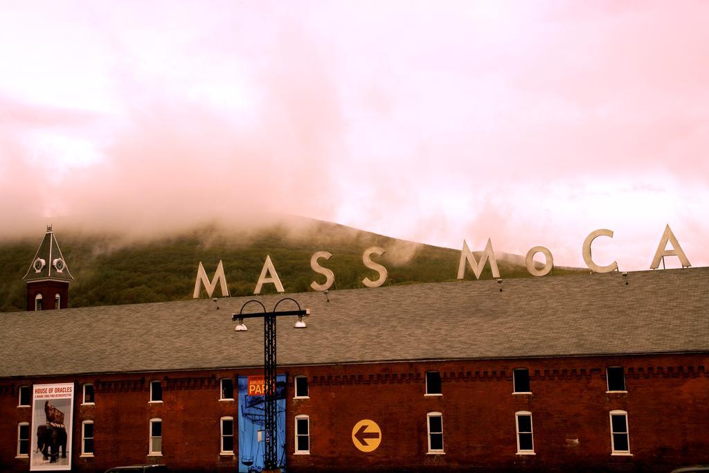 The Porches Inn At Mass Moca Север-Адамс Экстерьер фото